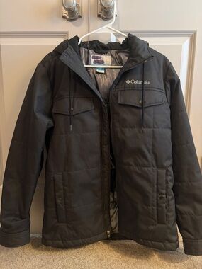 Columbia Men's Black Hooded Quilted Jacket